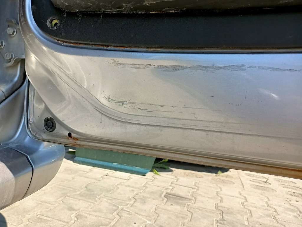 фото №9, Крышка багажника задняя багажника toyota yaris verso i lift fl 1d2 03-05