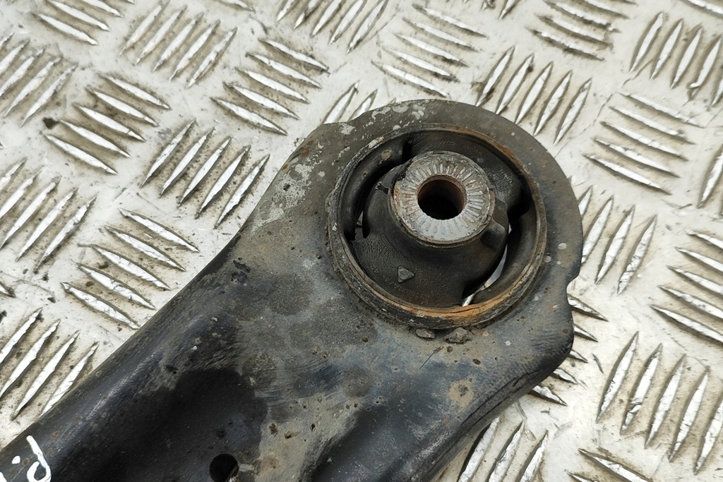 фото №6, Skoda superb mk3 3v передній правий нижній важіль 3q0407152e 1.6d 88kw 2017