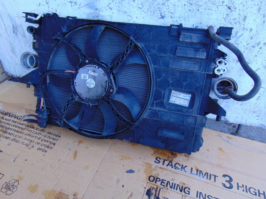 Комплект радіатор вентилятор інтеркулер vw transporter t5 рестайлінг  2010- 2.0tdi Зі Шроту