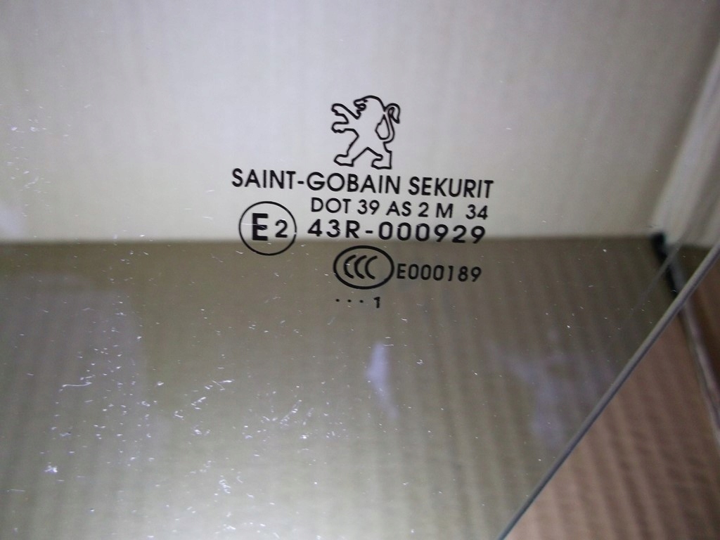 фото №3, Peugeot 508 стекло дверь перед 11 r