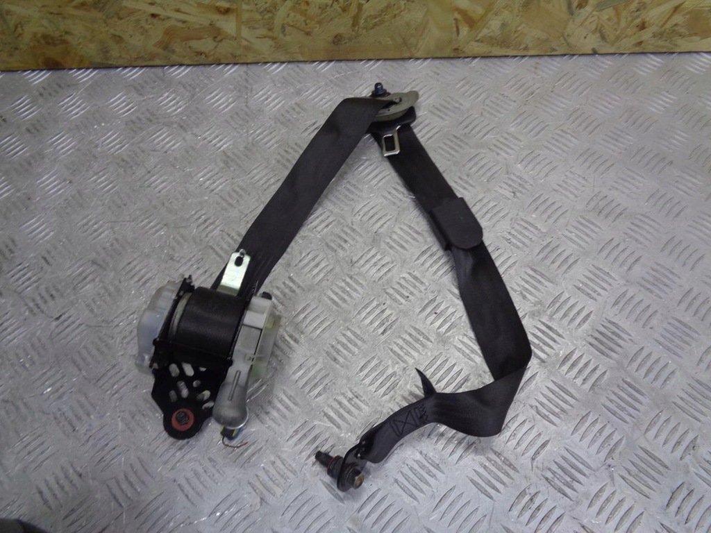 фото №1, Pas безпеки правий перед передній kia ceed 2 ii 5d 2012- 88820a2000 eu