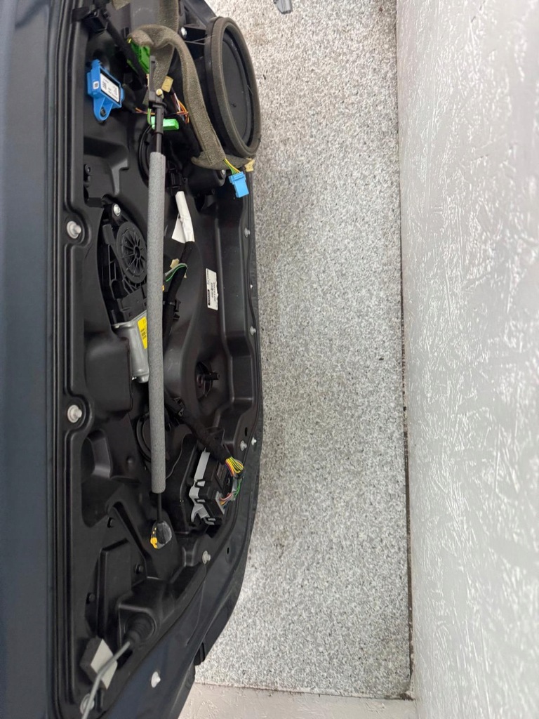 фото №11, Двері лівий перед volvo xc60 i 2008-2017 466-26 оригінальні ładne