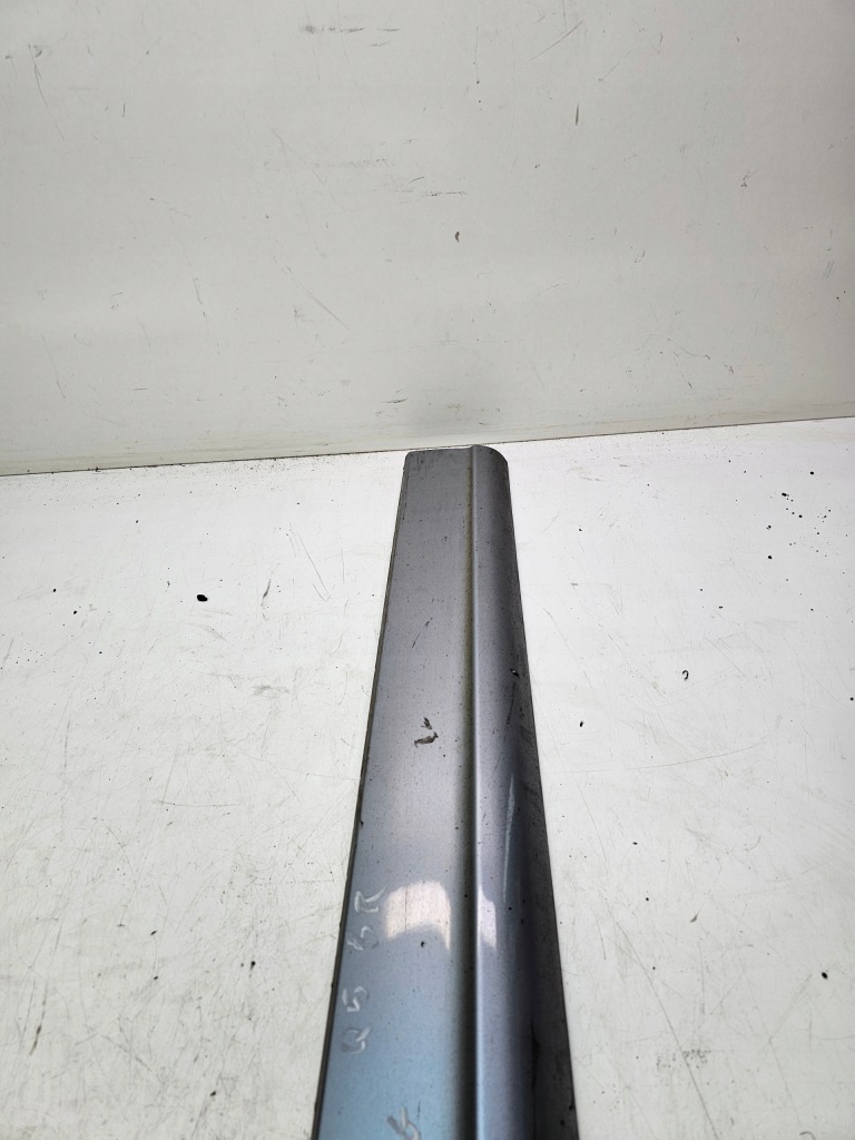 фото №5, Молдинг двері правий перед audi q5 8r 8r0853960b ly7g