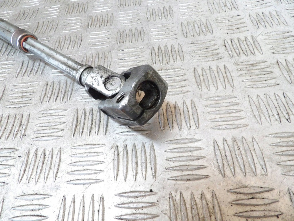 Jeep grand cherokee wk2 хрестовина колонки кермового p05057539ae в Україні