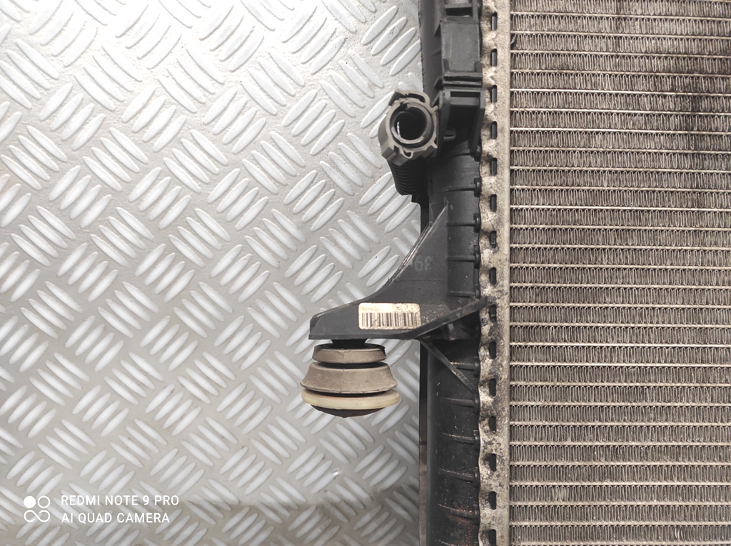 Радіатор води 7l6121253b audi q7 4l vw touareg porche cayenne 3.0 tdi Оригінал