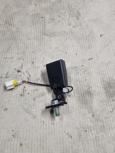 фото №1, Клипса поперечина правая 34072770 alfa romeo giulietta