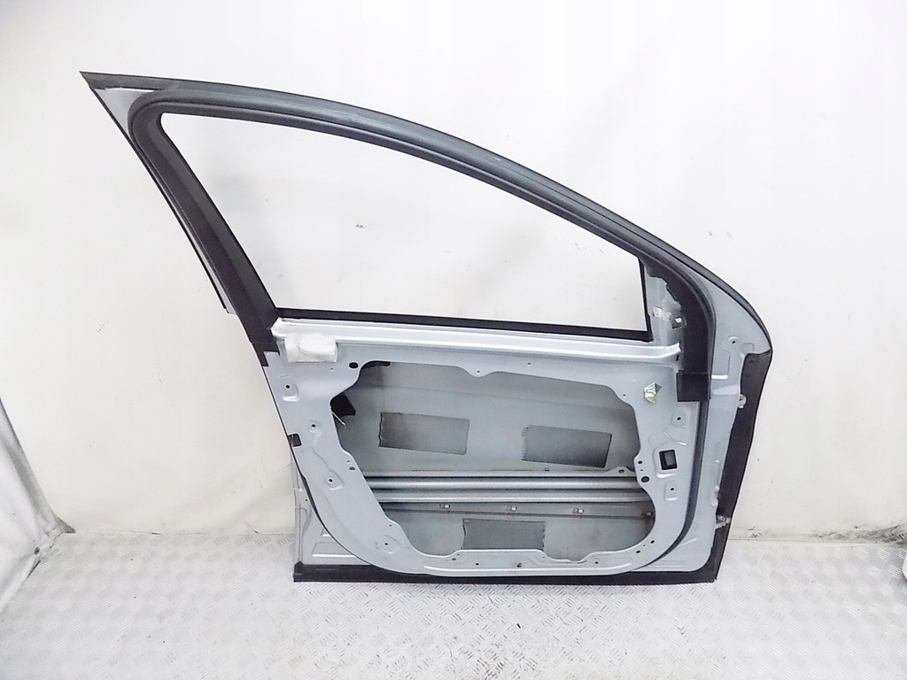 фото №2, Дверь левая перед - mercedes r-klasa w251 c775