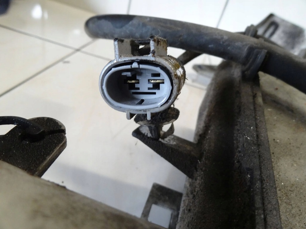 фото №8, Toyota aygo i 2006 1.0 kat вентилятор радиатора 16360-0q010-00