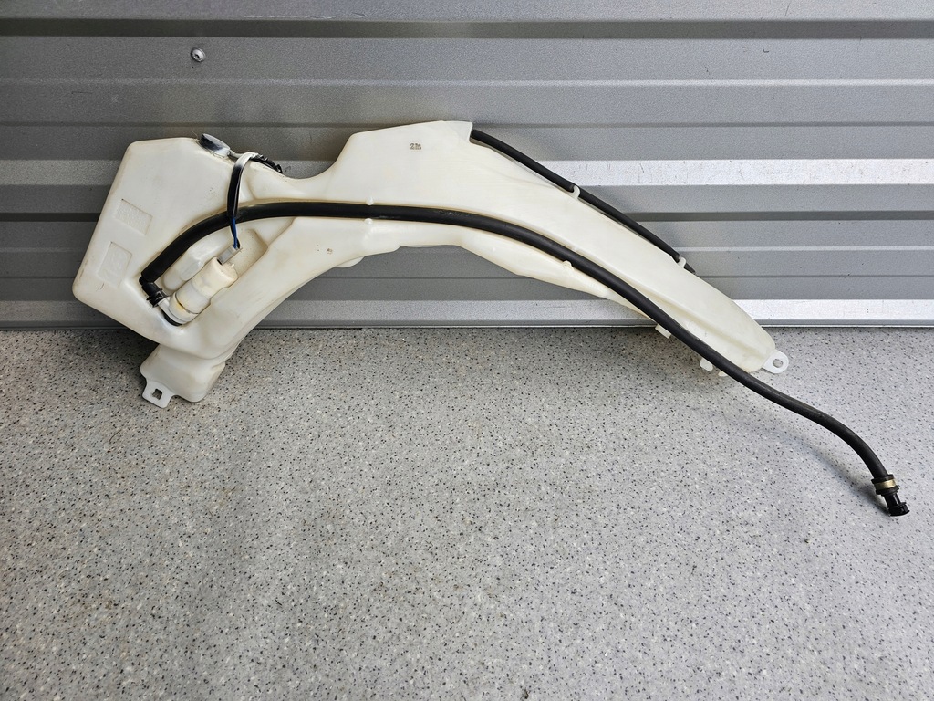 фото №1, Maserati 4200gt бачок омивача