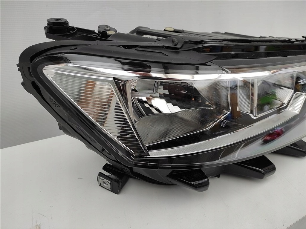 фото №2, Лампа правая перед vw troc t-roc 2ga 2ga941006b