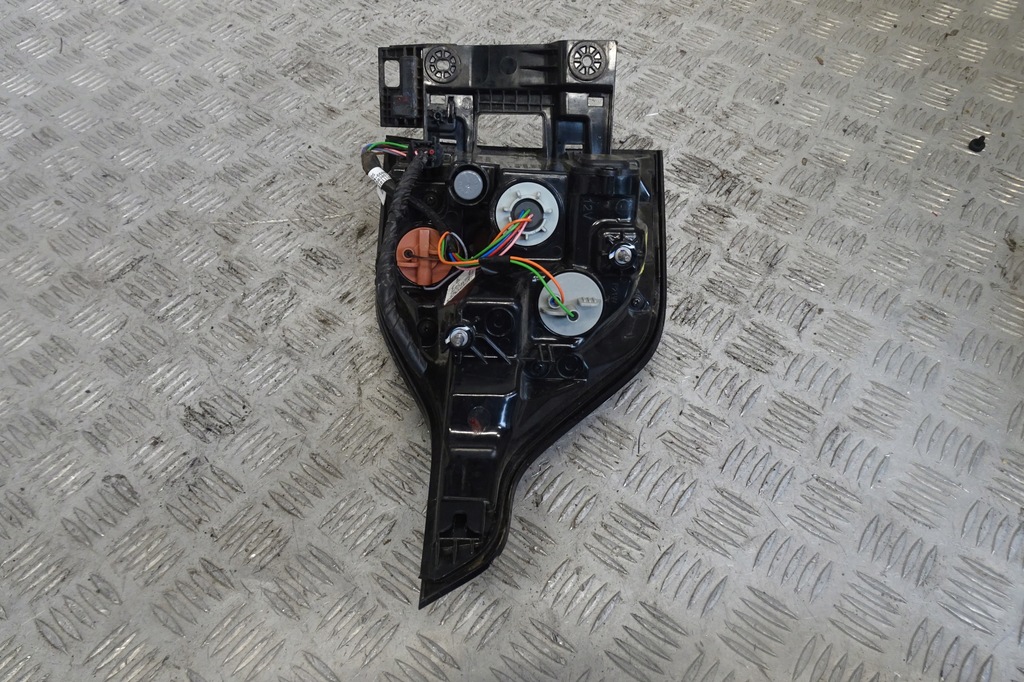 фото №5, Kia sportage v лампа задняя левая 92401-r2000 2021-