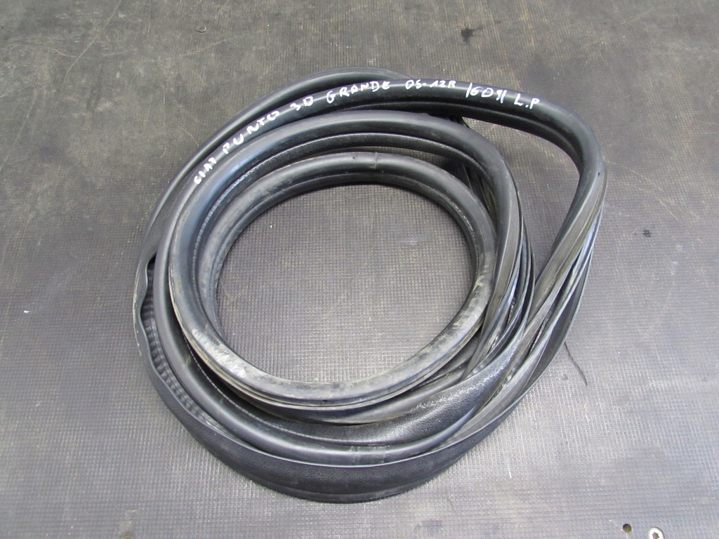 фото №1, Прокладка дверь левый перед fiat grande punto 05-12r