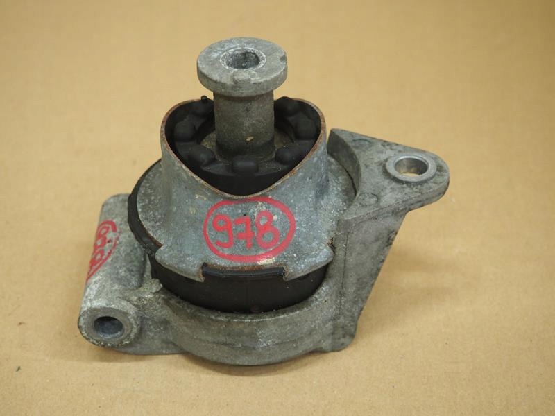 фото №1, Кронштейн подушка двигателя opel astra h zafira b