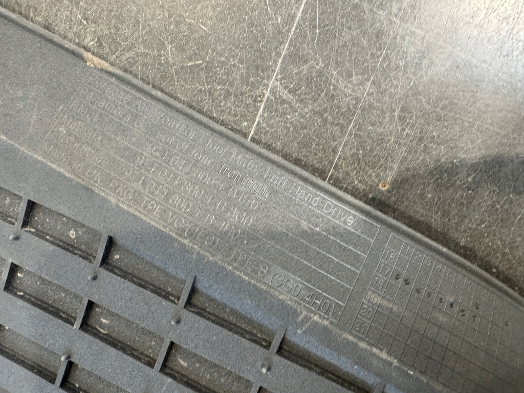 фото №8, Porsche panamera 971 килимки гумові комплект