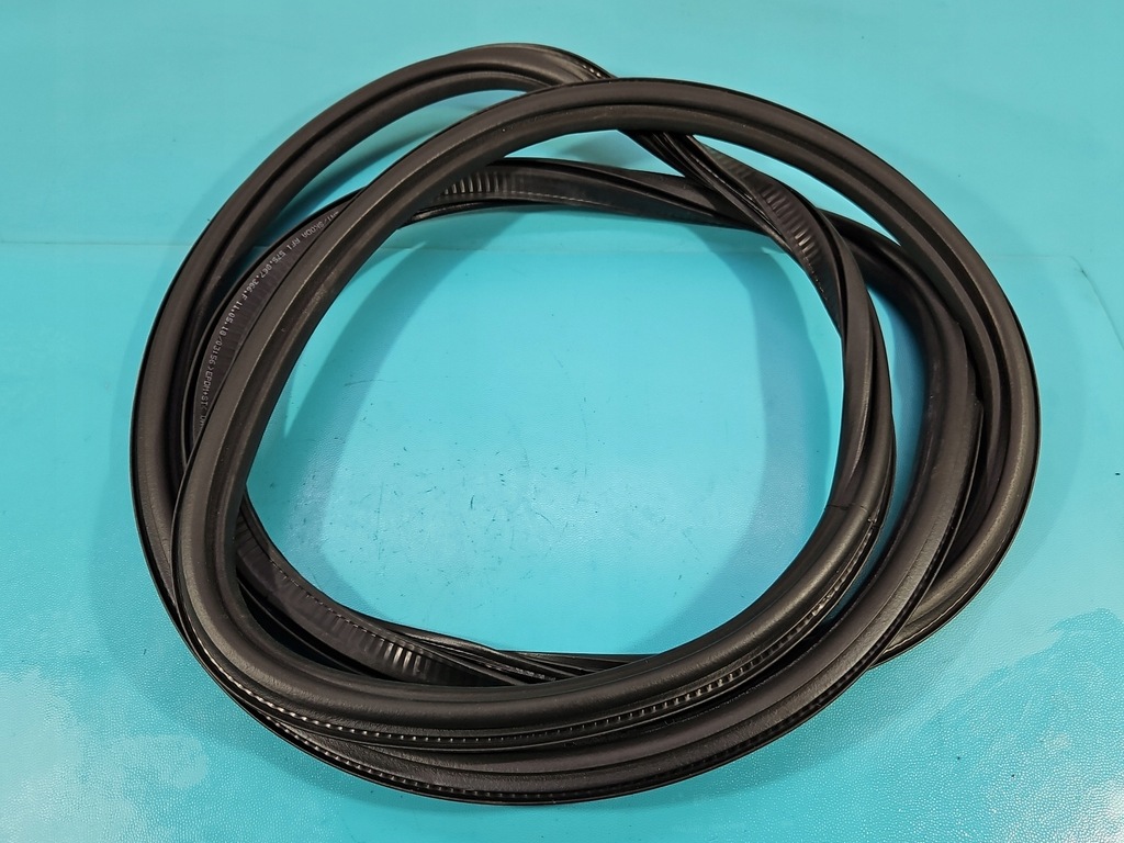 фото №1, Прокладка двері перед права karoq 2017-