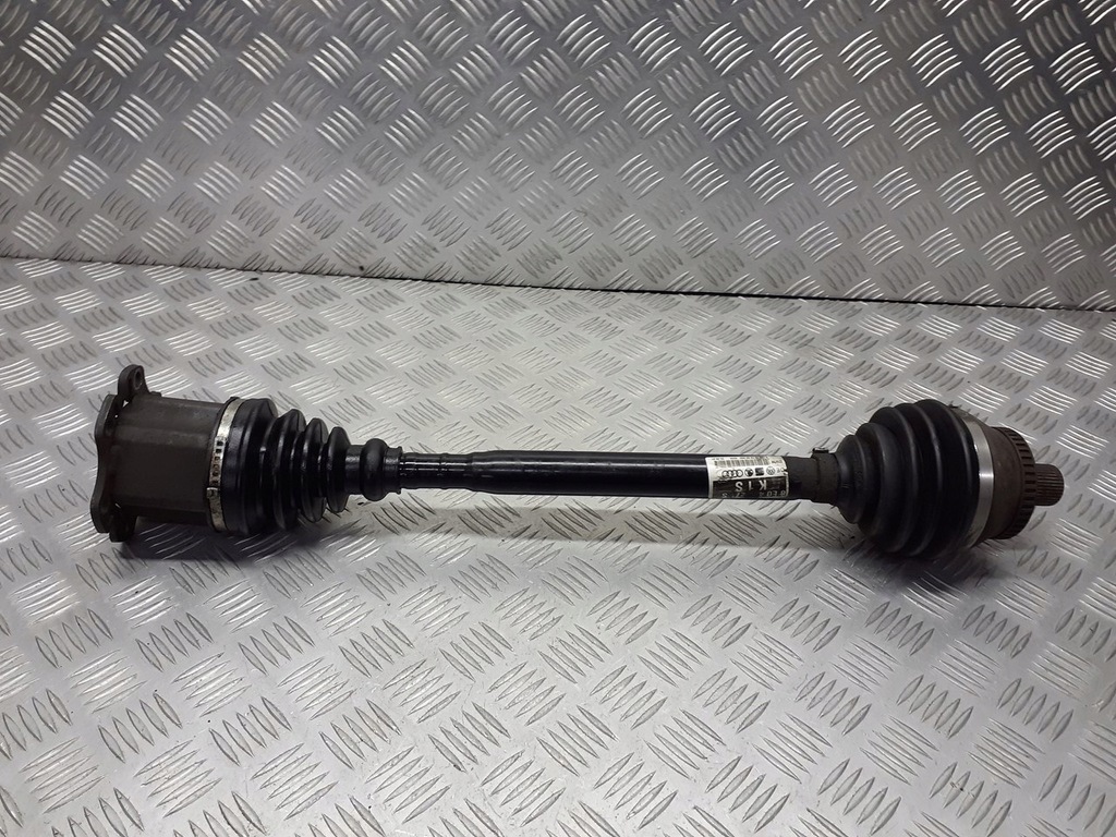 фото №1, Приводной вал левая передняя audi a4 b6 2.5 tdi 8e0407271s