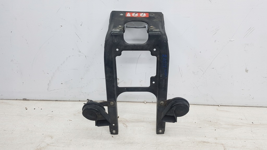 фото №1, Mercedes ml w164 усилитель поперечина клаксон