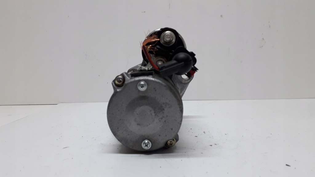 Стартер volkswagen оригінальний номер 02z911024 Доставка