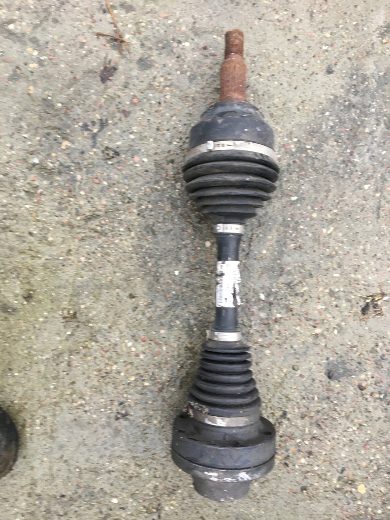 фото №1, Приводной вал 7l0407271a