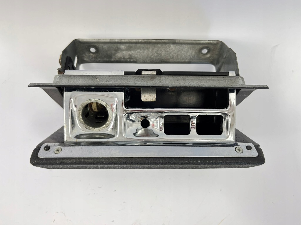 Пепельница перед передняя mercedes 123 w123 Цена