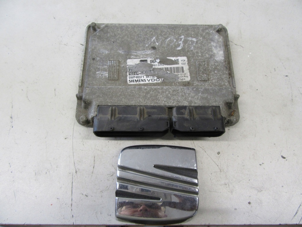 фото №1, Seat leon ii altea 1.6 8v бортовой компьютер 06a906033he