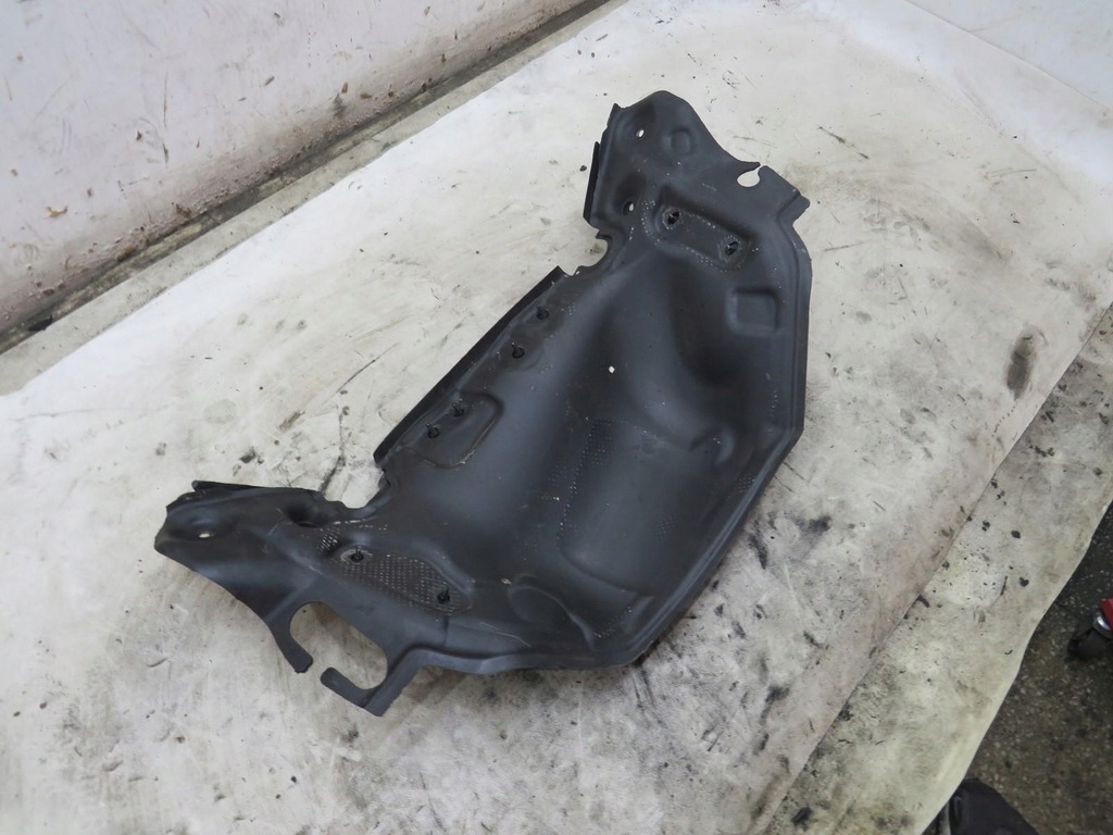 фото №7, Захист жабо audi a8 d4 4h0819523f