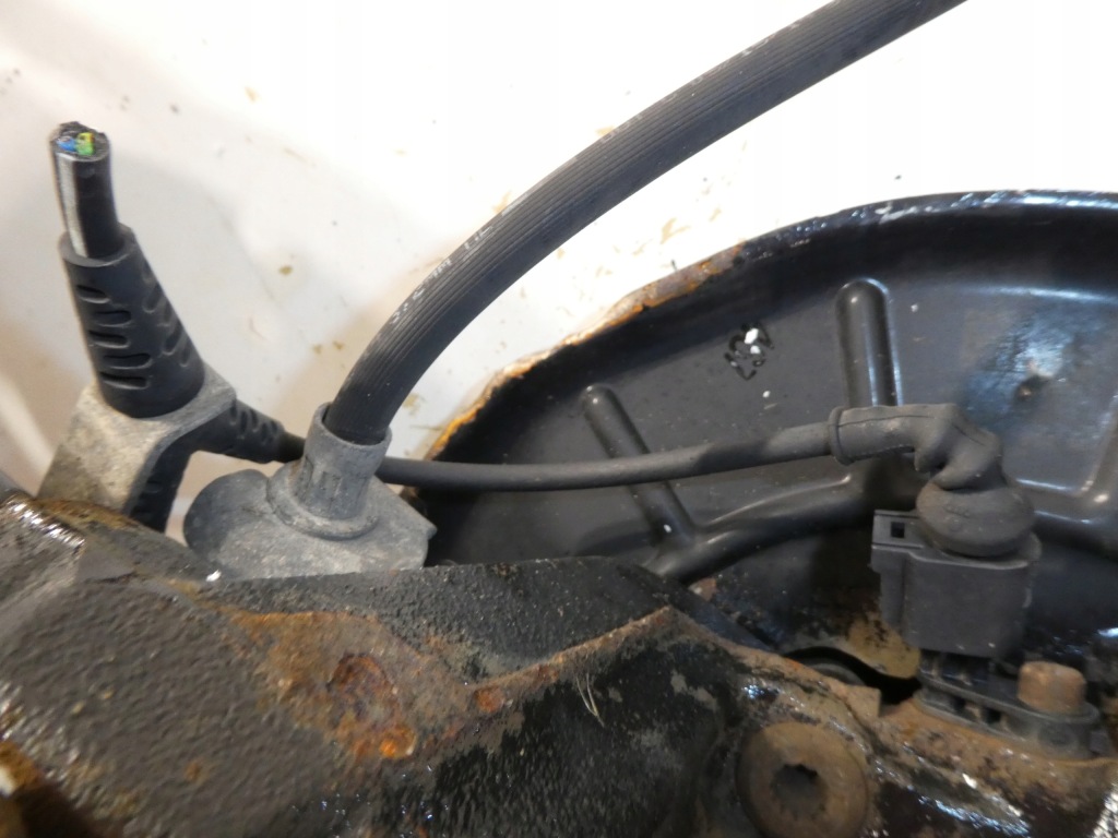 фото №11, Амортизационная стойка поворотный кулак амортизатор vw passat b7 3c0413031d активный