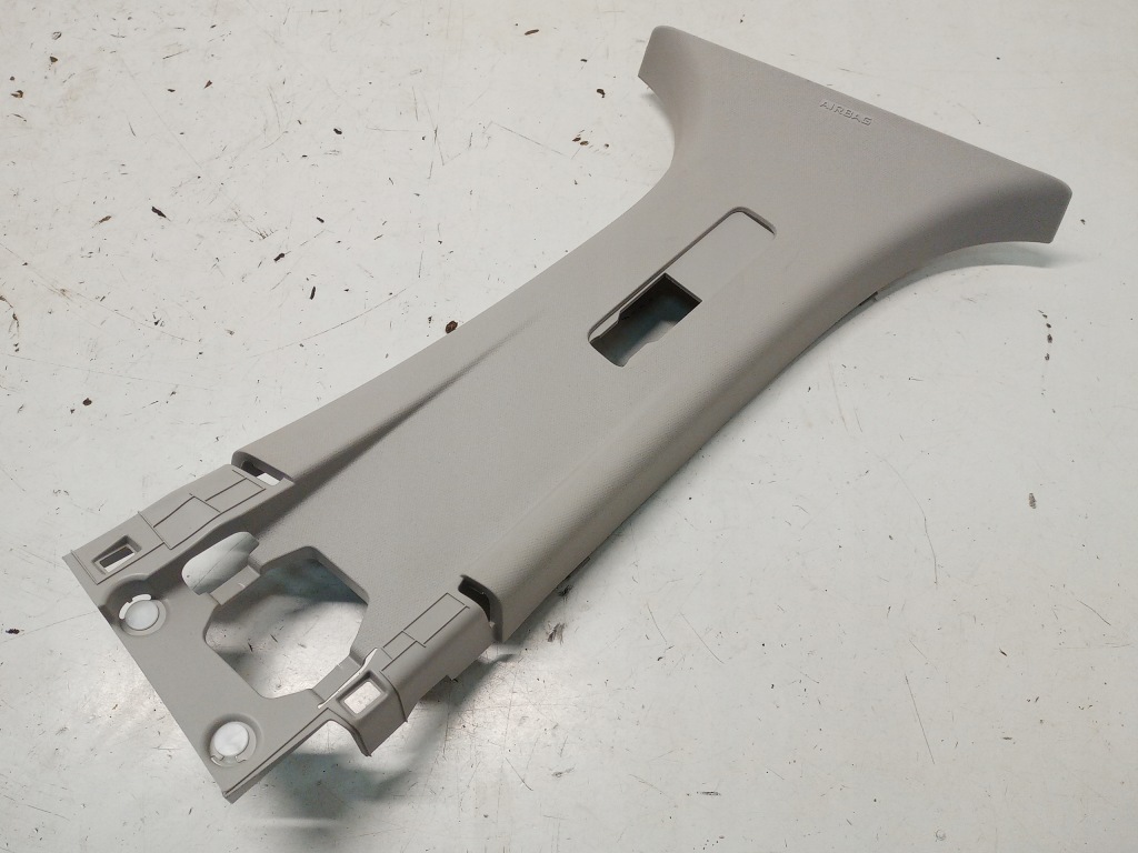 Купить Правая защита стойка среднего renault arkana d29202-jl000