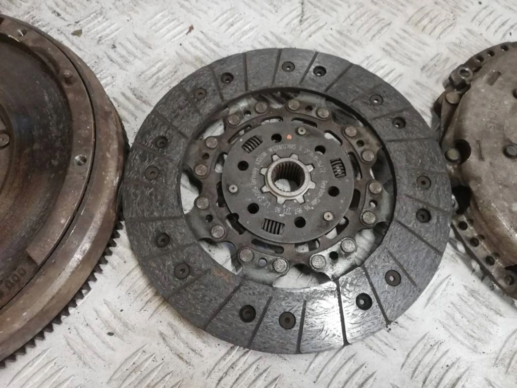 фото №5, Citroen ds3 1.6 thp колесо двухмассовый 9673707580