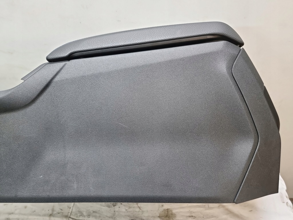 фото №7, Bmw 1 f40 туннель средний niebieska nić