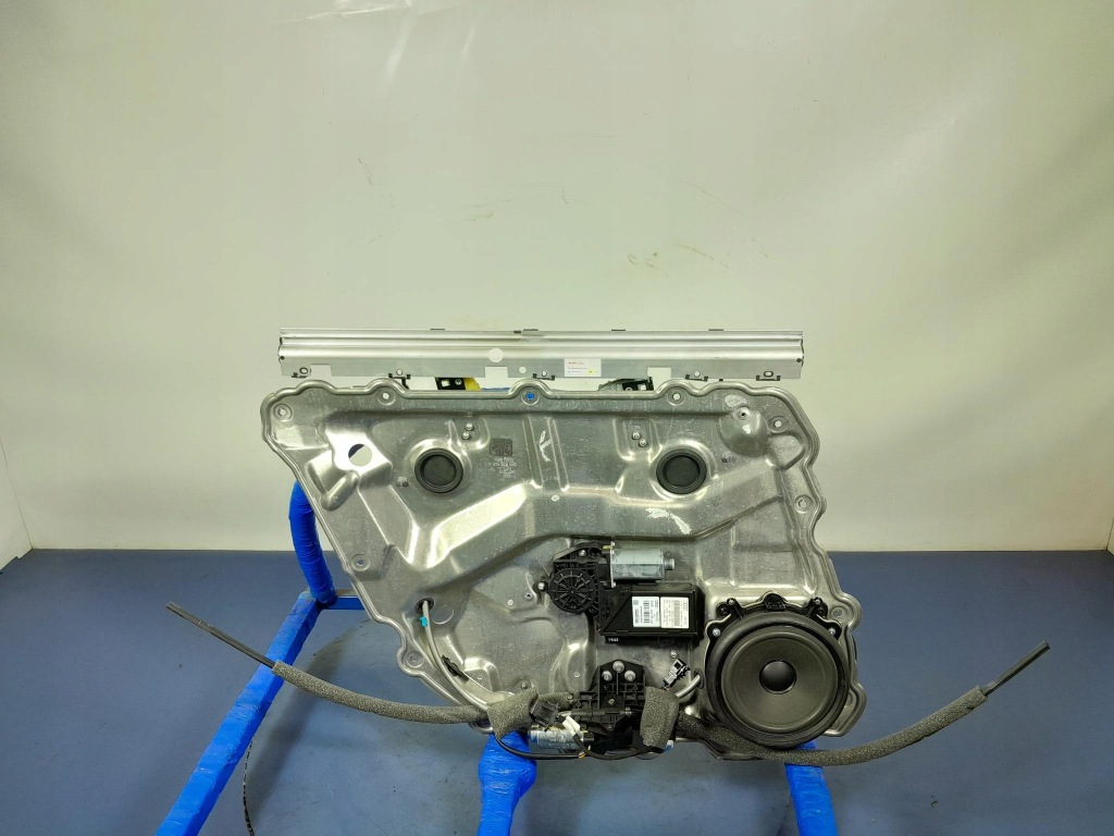 фото №1, Audi a8 d3 lift подъемник стекло задняя левый