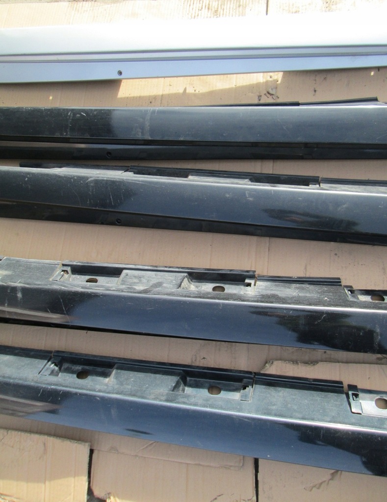 фото №4, Молдинг поріг na поріг права toyota avensis t27 08