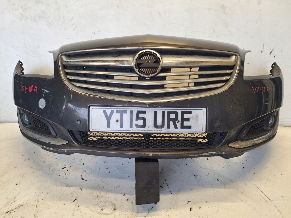 Купити Opel insignia a рестайлінг  13-17 бампер + pdc + жалюзі шторка