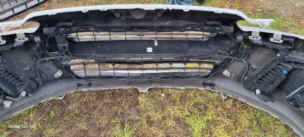 Бампер передній перед peugeot 308 t7 рестайлінг  led Недорого