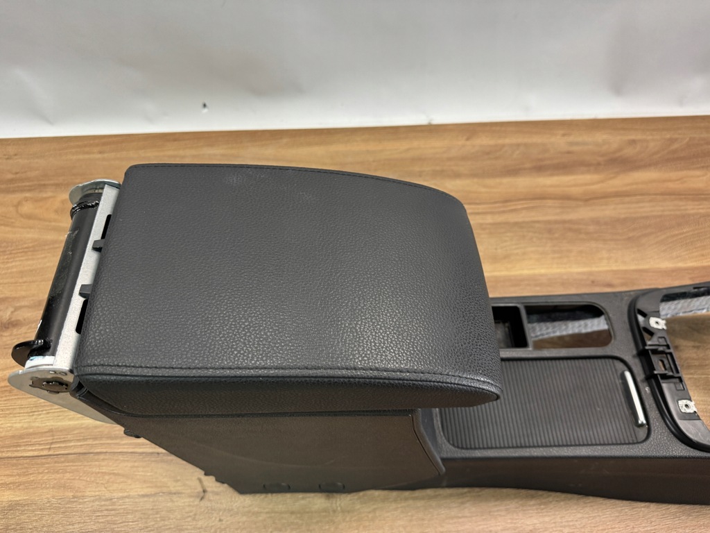 фото №6, Подлокотник кожаный vw sharan 7n0 seat alhambra