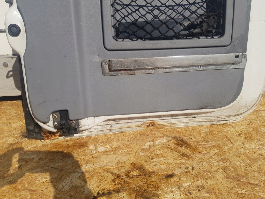 фото №9, Vw crafter mercedes sprinter w906 дверь задняя задние левая высокий