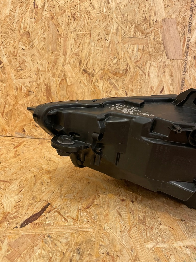 Купить Лампа правая full led audi a3 8v рестайлинг  америка!