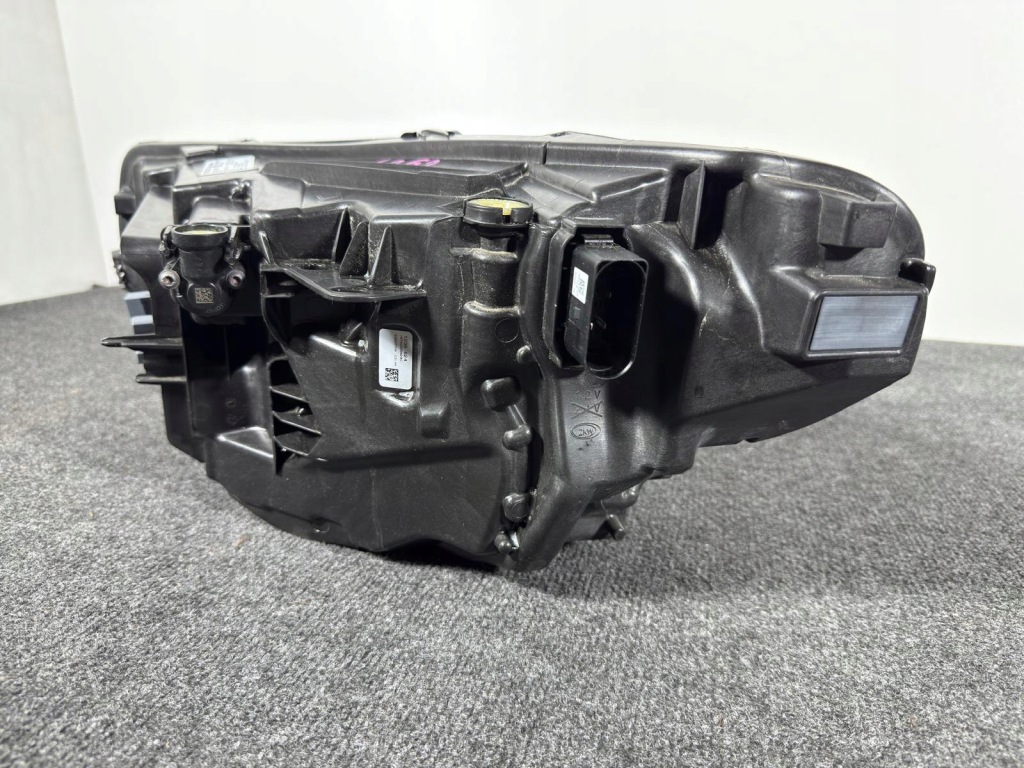 Volvo xc40 рестайлінг  base led фара правий перед передня 32404666 європа  ідеальна Недорого