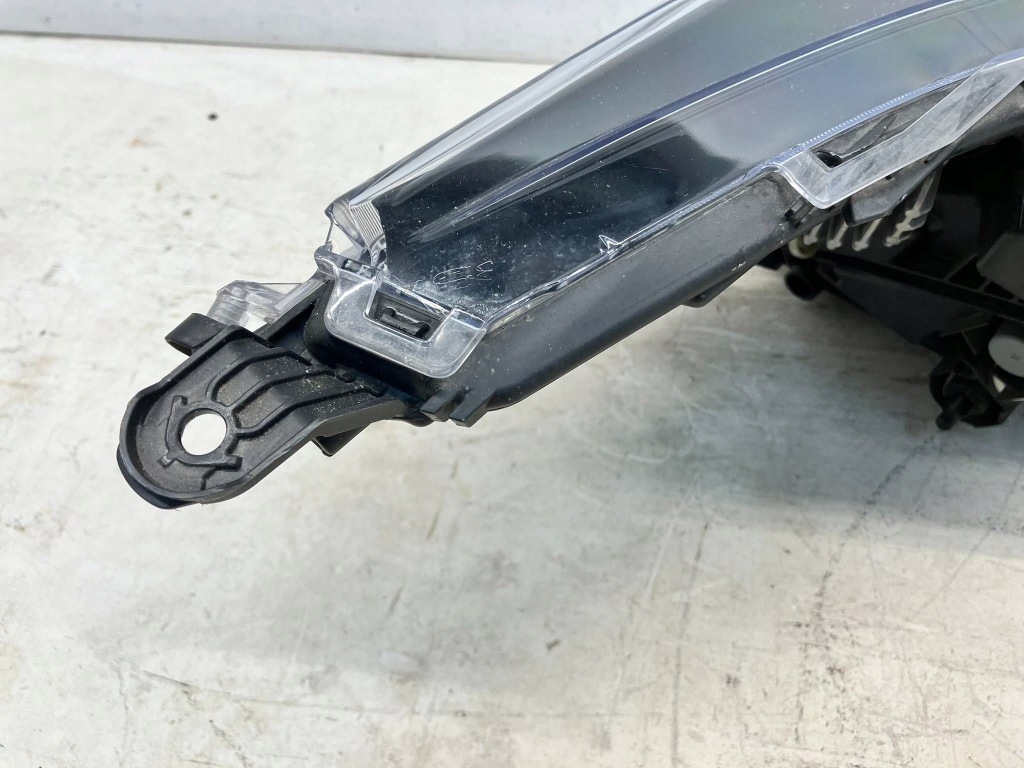 фото №6, Corolla e21 kombi хэтчбек лампа передняя левая левый перед 2 линзы модуль