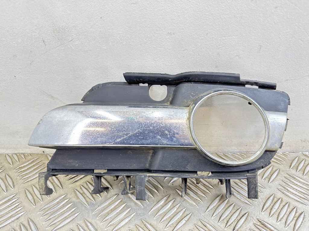 фото №1, Opel signum 2004 решітка протитуманної фари