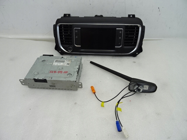 фото №1, Citroen jumpy peugeot expert iii радио навигация экран 9817441680