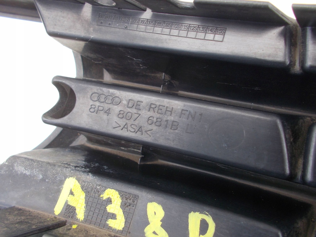 фото №13, Противотуманная фара противотуманные фары перед решётка бампера левая правая audi a3 8p 8p4807682b