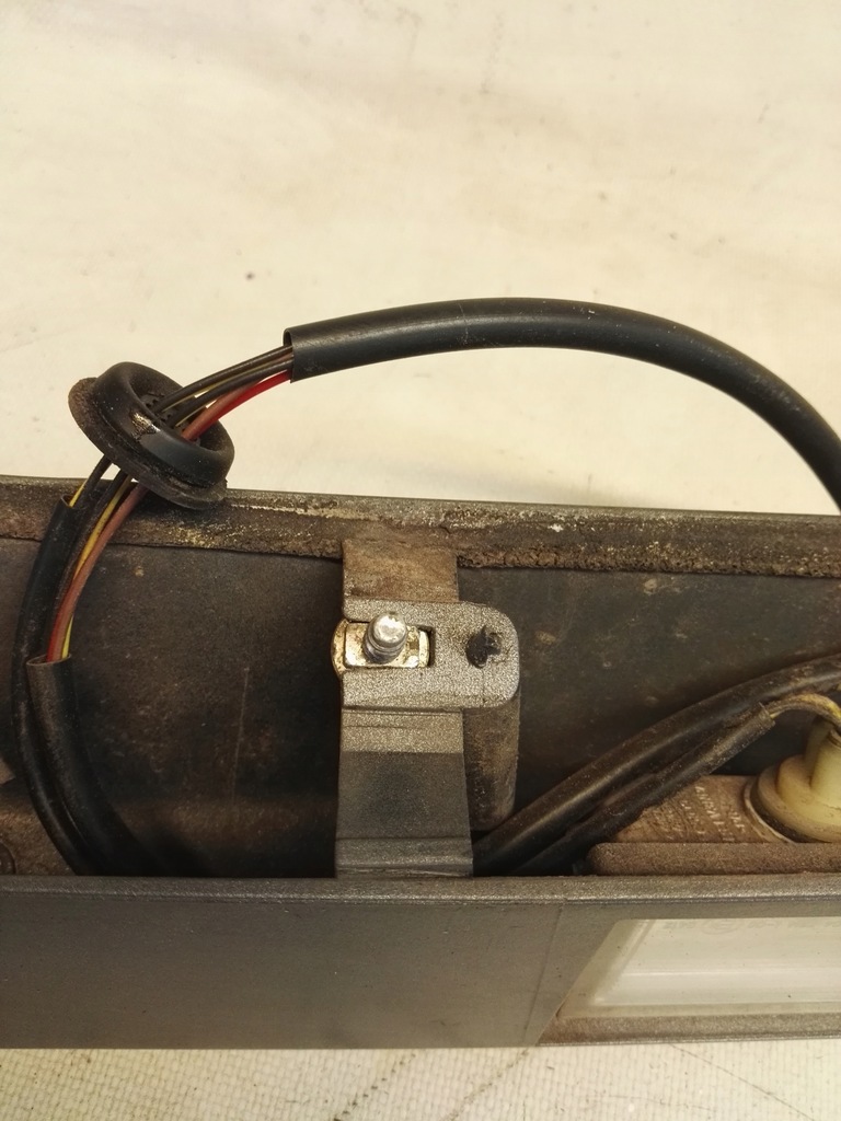 фото №14, Накладка микровыключатель крышки land rover freelander ii