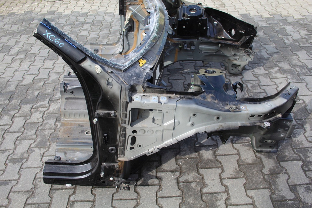 фото №2, Чверть перед volvo xc60 ii 2 lift