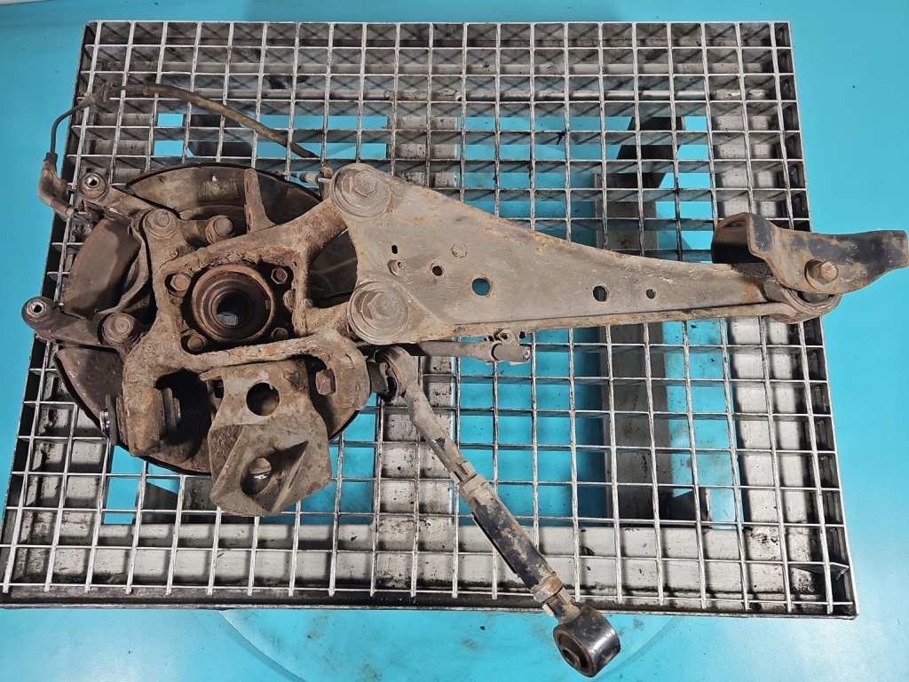 фото №4, Ступиця колеса задня поворотний кулак toyota rav4 iii 2.2