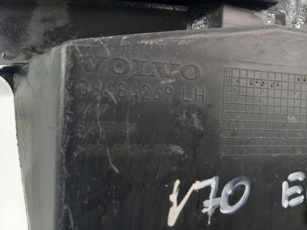 Volvo v70 кронштейн  бампера перед левый 09484269 с Разборки