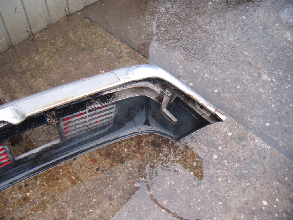 Mercedes w126 79- бампер перед Доставка