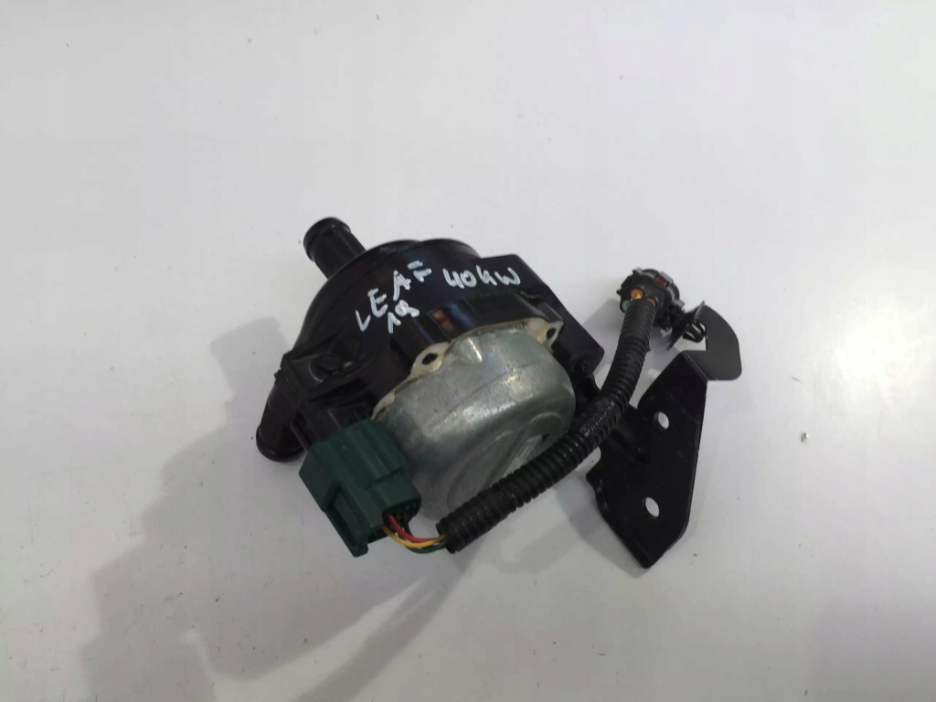 фото №1, Nissan leaf ii 2 2020 насос wody 215815sa0a