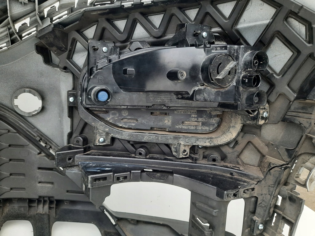 фото №10, Vw t-roc бампер передний решётка радиатора решётка радиатора противотуманная фара oryg