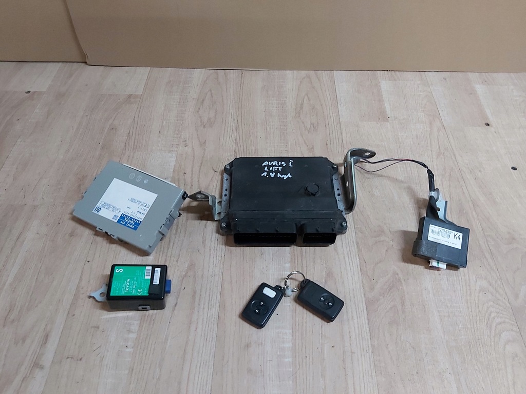 фото №7, Toyota auris i 1,8 pilot ключ бортовий комп'ютер набір запуск 89661-0z250